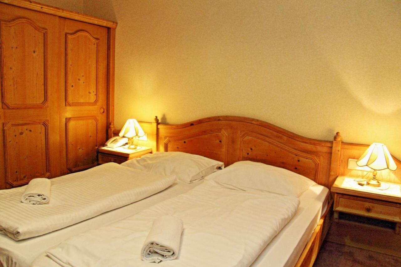 Hotel Post Ramsau am Dachstein Exterior photo